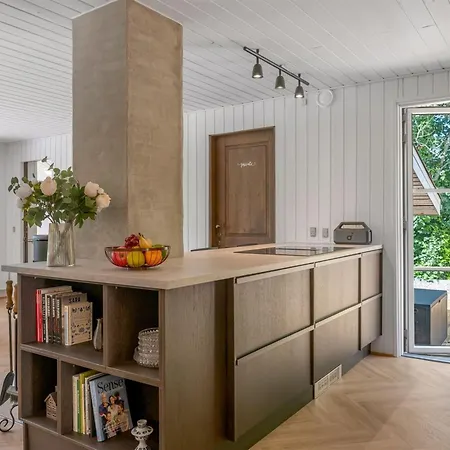 Gustava - 10km From The Sea By Interhome Daire