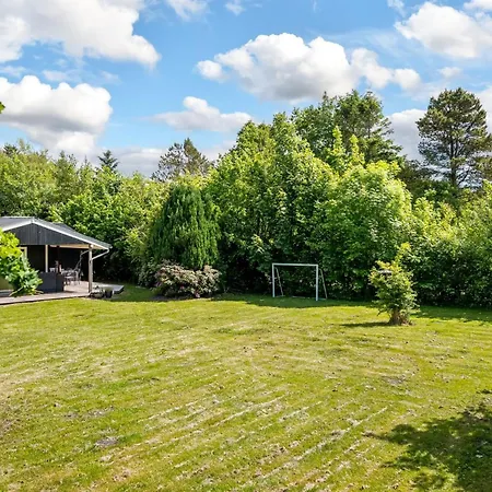 Gustava - 10km From The Sea By Interhome *